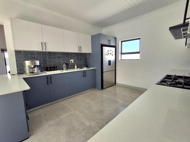 3 Bedroom Property for Sale in Britannia Bay Western Cape